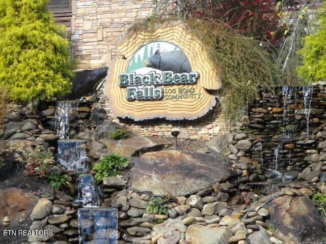 756 Yona Trail Way