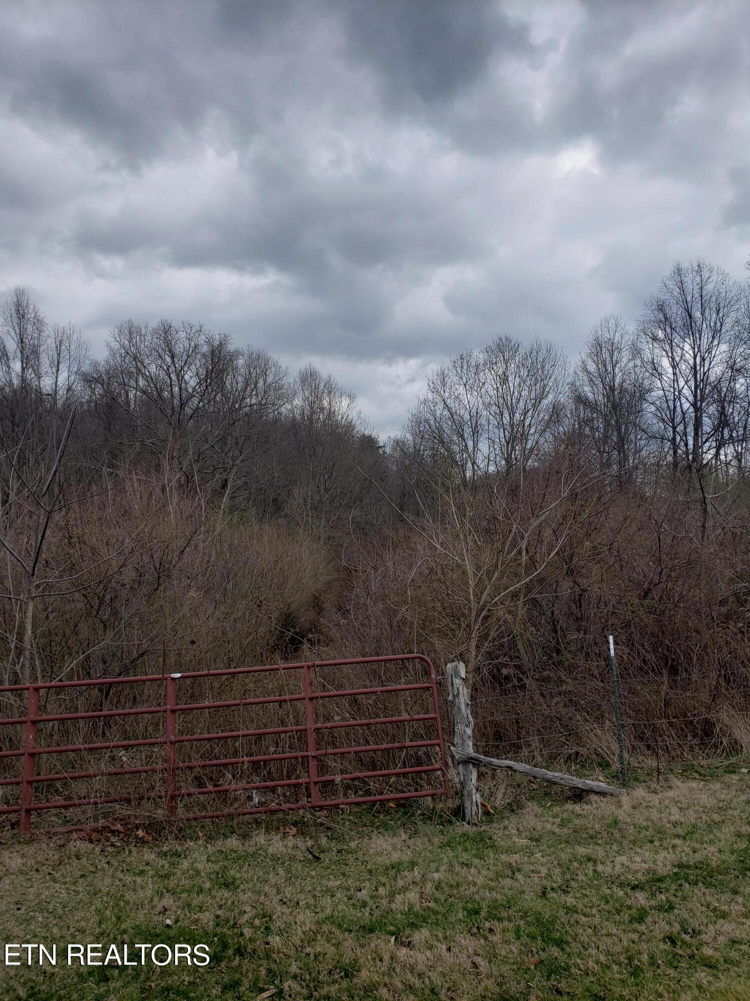 W High Knob Rd