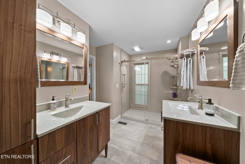 Tiny photo for 25 Overlook Terrace, Crossville, TN 38558 (MLS # 1356281)
