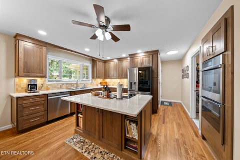Tiny photo for 25 Overlook Terrace, Crossville, TN 38558 (MLS # 1356281)