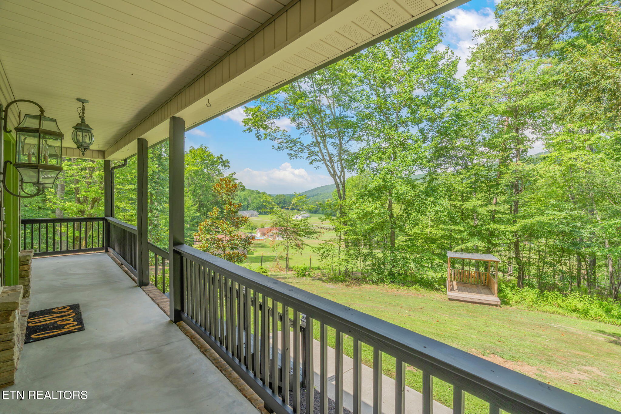 127 Shady Rd