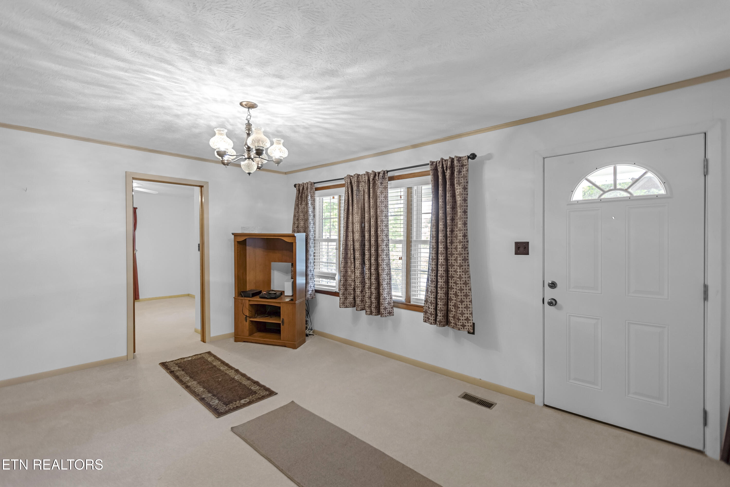 231 Elvin Hill Rd