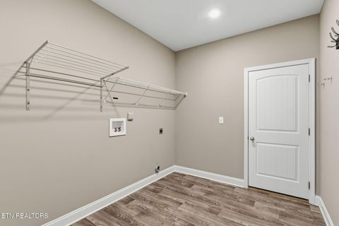 Tiny photo for 141 Hardinberry St, Oak Ridge, TN 37830 (MLS # 1333807)