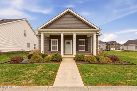 Photo of 141 Hardinberry St, Oak Ridge, TN 37830 (MLS # 1333807)
