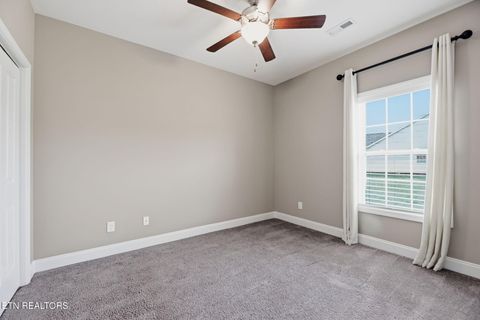 Tiny photo for 141 Hardinberry St, Oak Ridge, TN 37830 (MLS # 1333807)