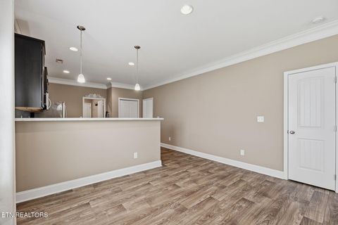 Tiny photo for 141 Hardinberry St, Oak Ridge, TN 37830 (MLS # 1333807)