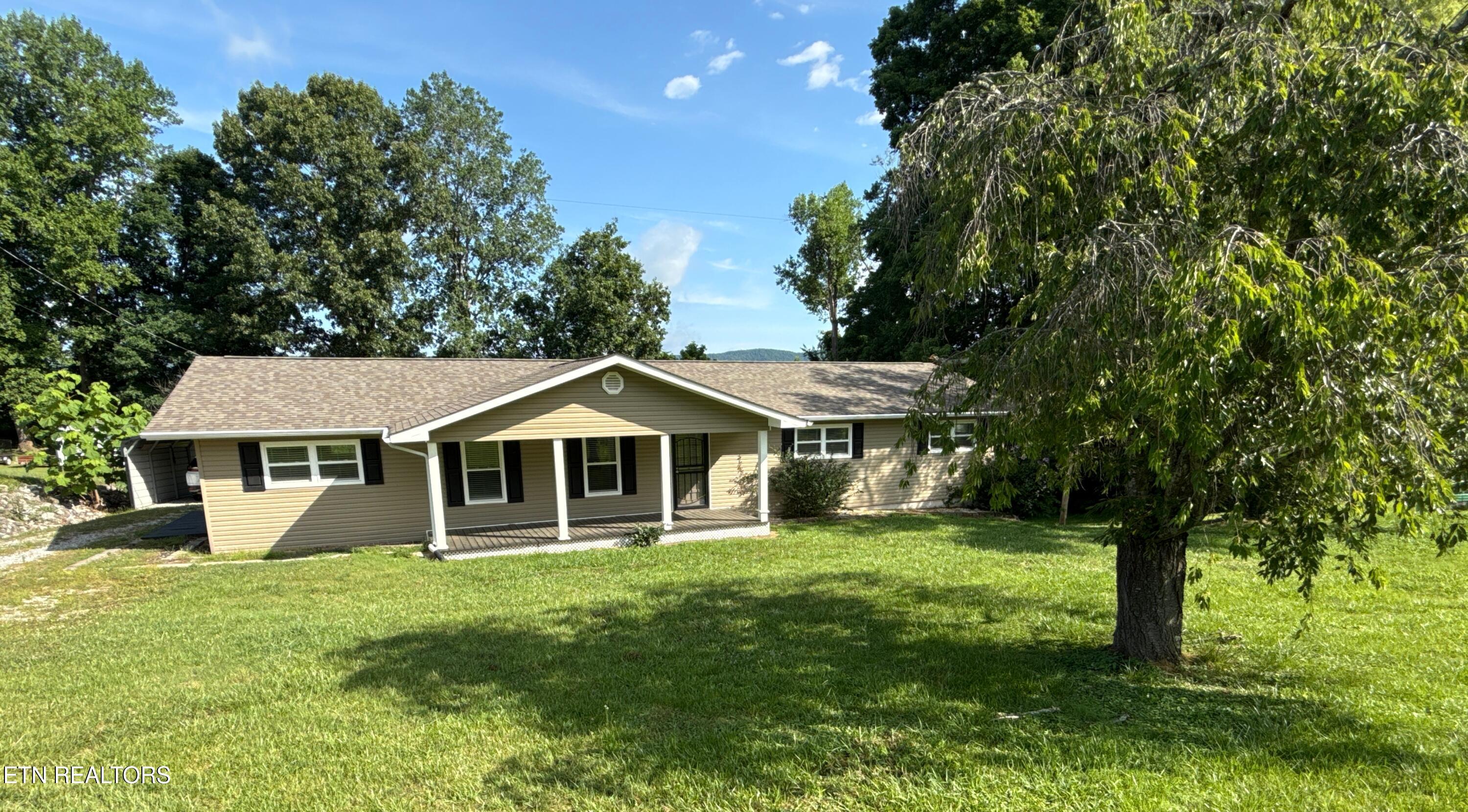 844 Mount Paran Rd
