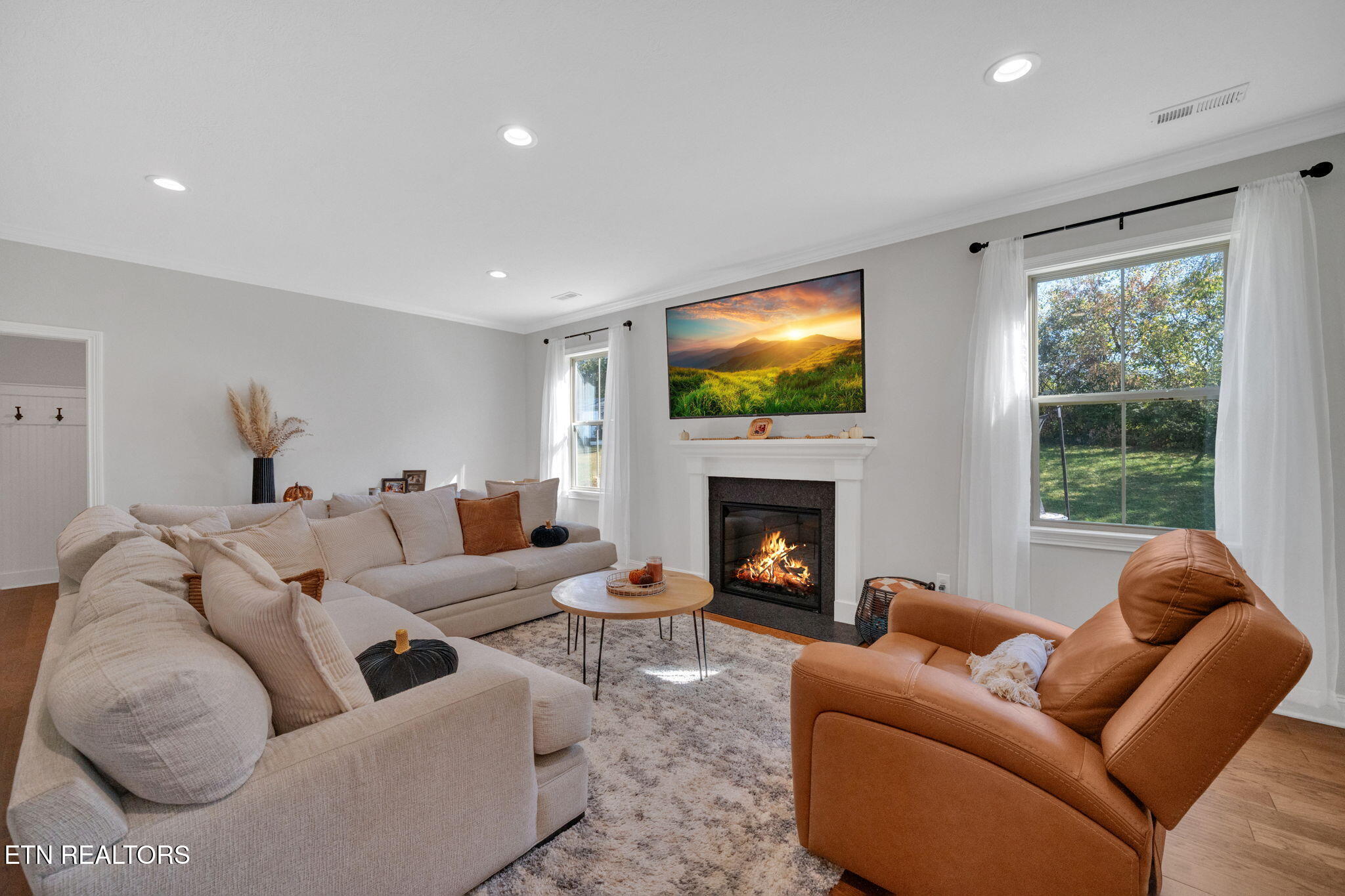 9332 Gabrielle Rd