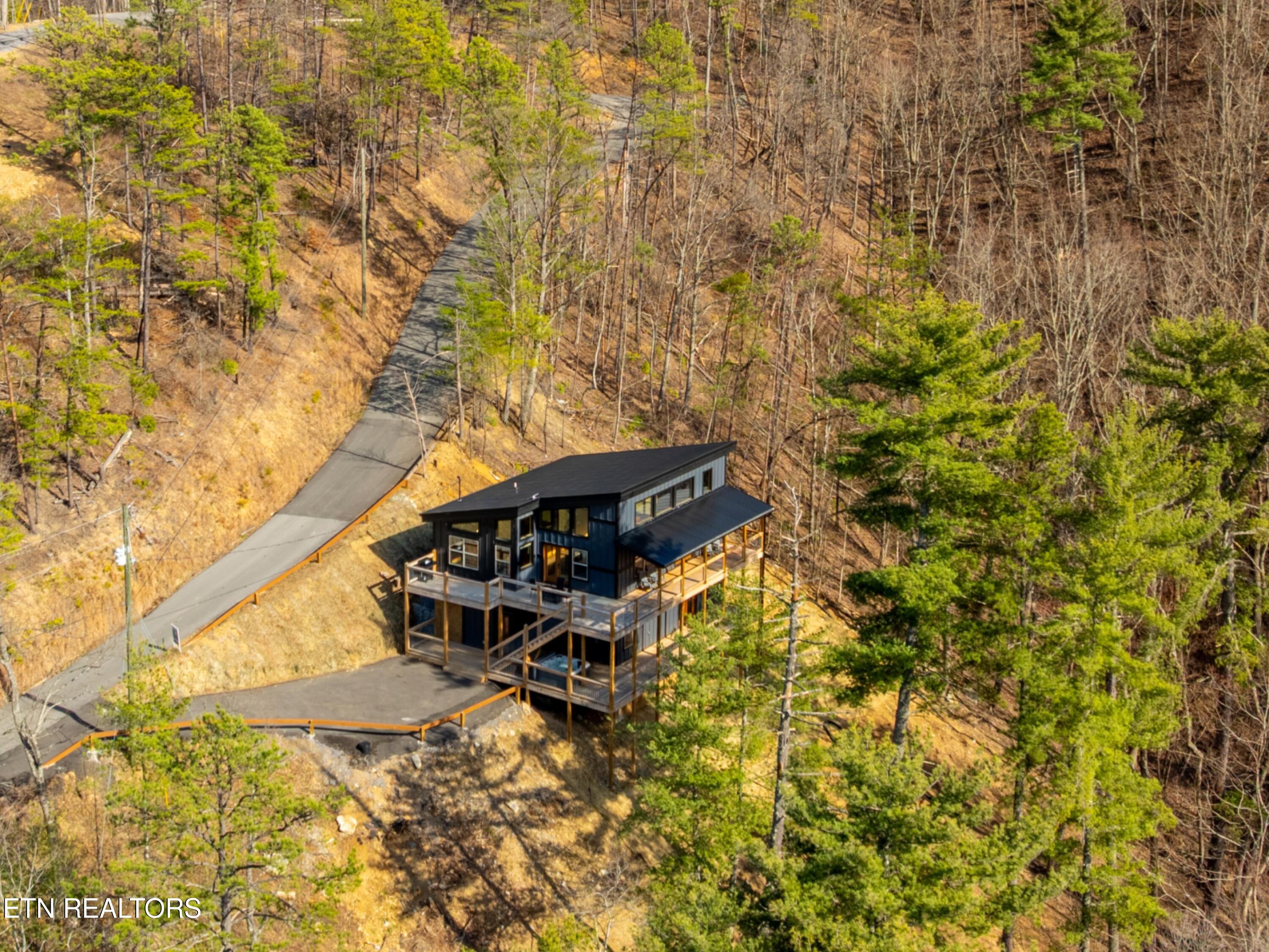 3265 Emerald Springs Loop
