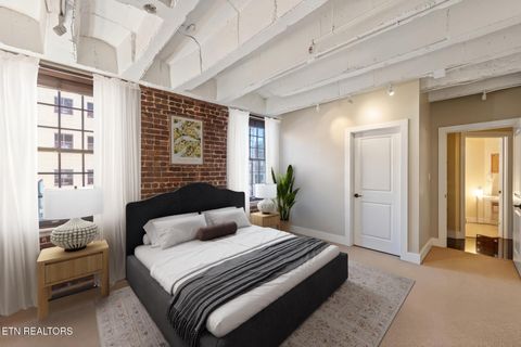 Tiny photo for 535 Locust Drive St #303, Knoxville, TN 37902 (MLS # 1321971)