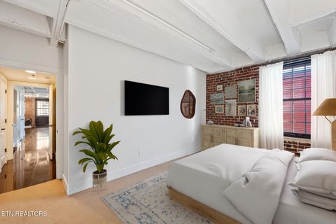 Tiny photo for 535 Locust Drive St #303, Knoxville, TN 37902 (MLS # 1321971)