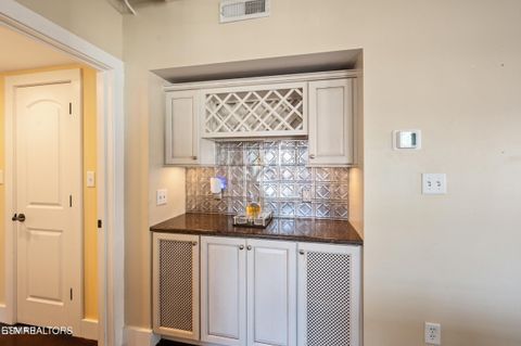 Tiny photo for 535 Locust Drive St #303, Knoxville, TN 37902 (MLS # 1321971)