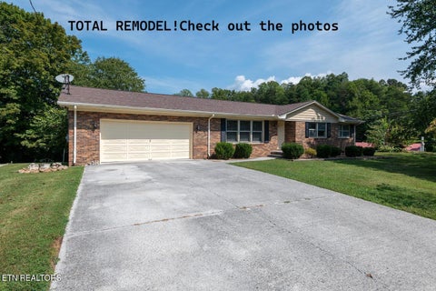 Photo of 101 Westwood Drive, Clinton, TN 37716 (MLS # 1348309)