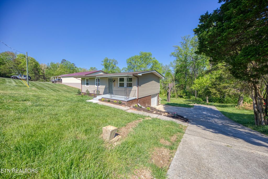 Photo of 7015 Bert Newman Lane, Knoxville, TN 37931 (MLS # 1336356)
