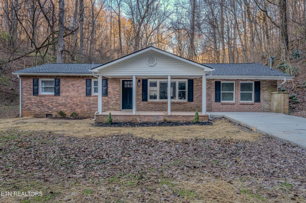 Photo of 9003 Tedford Lane, Knoxville, TN 37922 (MLS # 1323453)