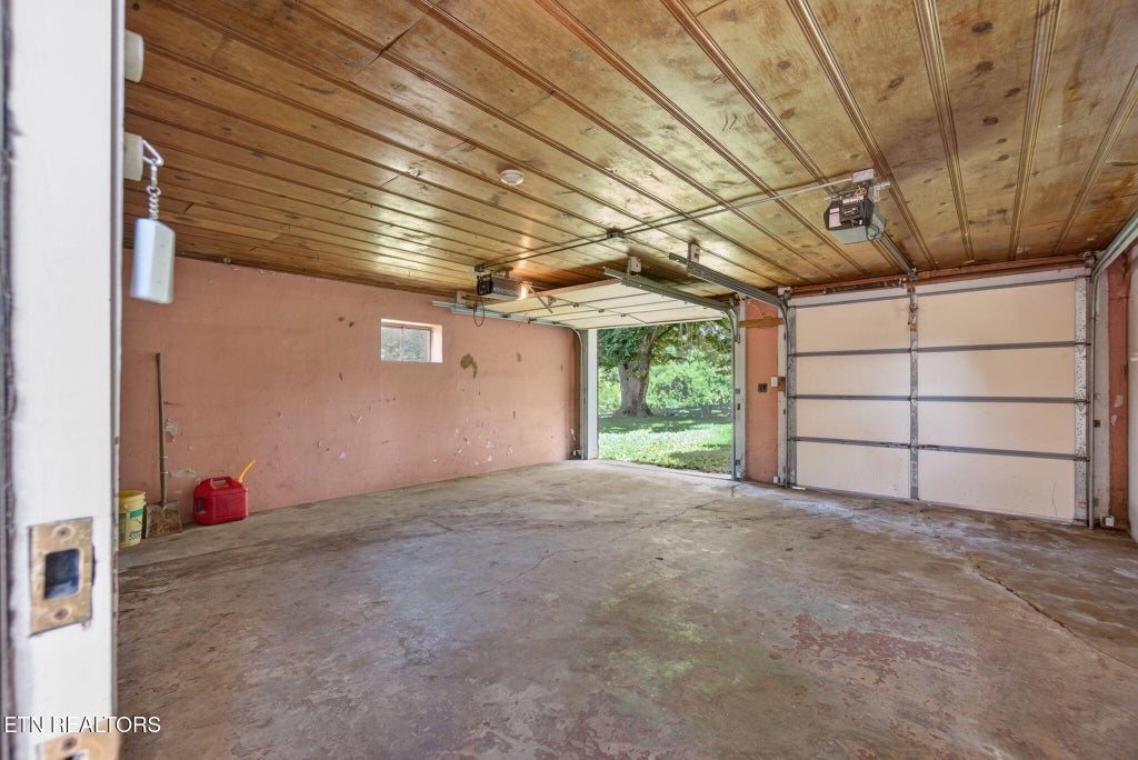 Photo of 11034 Old Hwy 28, Pikeville, TN 37367 (MLS # 1347823)