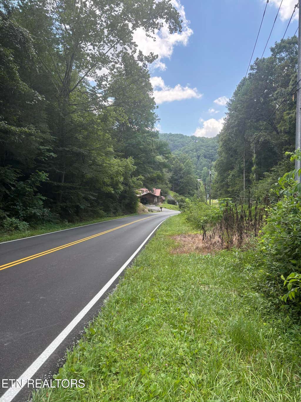 Photo of 1146 Pine Mountain Rd, Pigeon Forge, TN 37862 (MLS # 1347223)