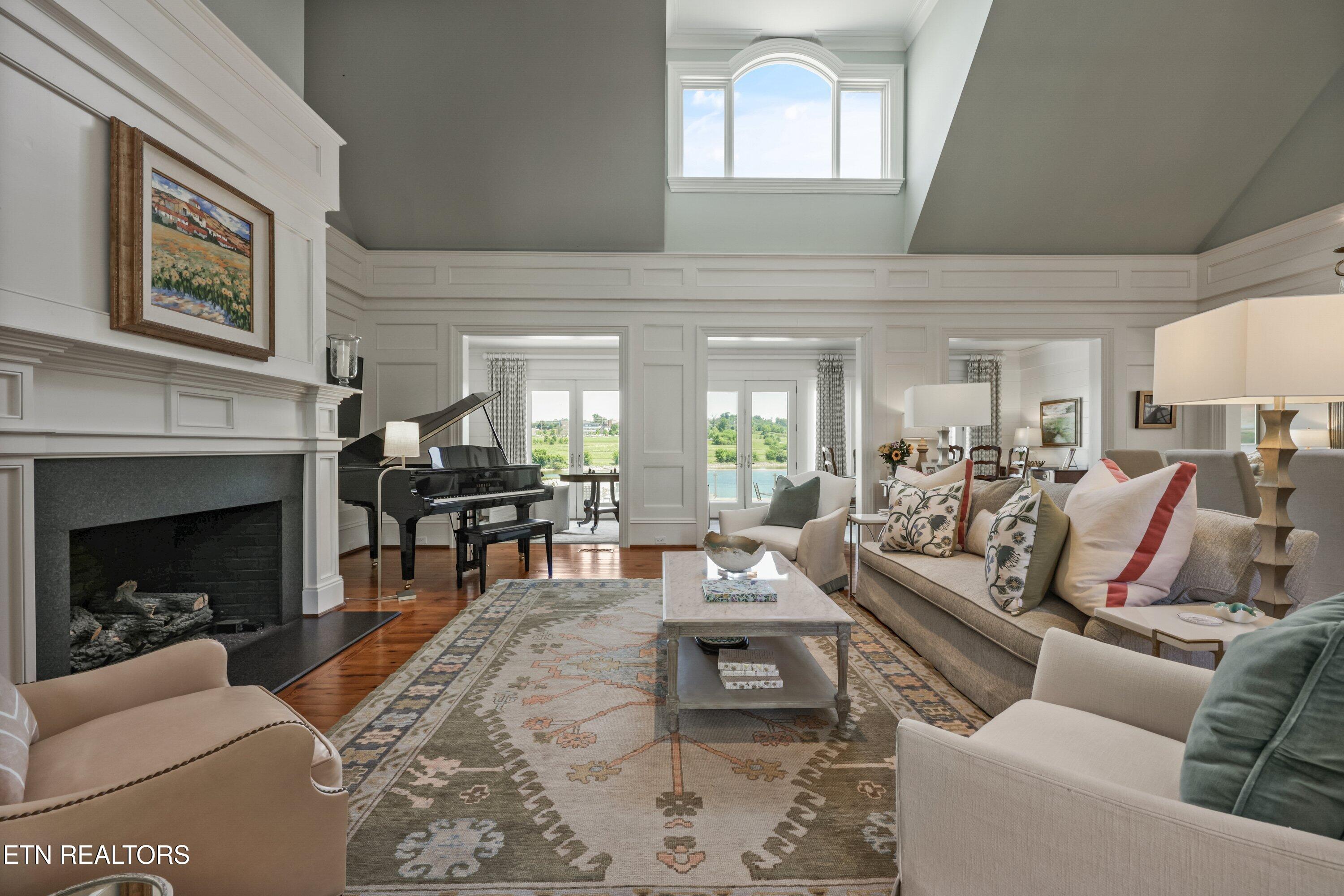3410 Lake View Drive