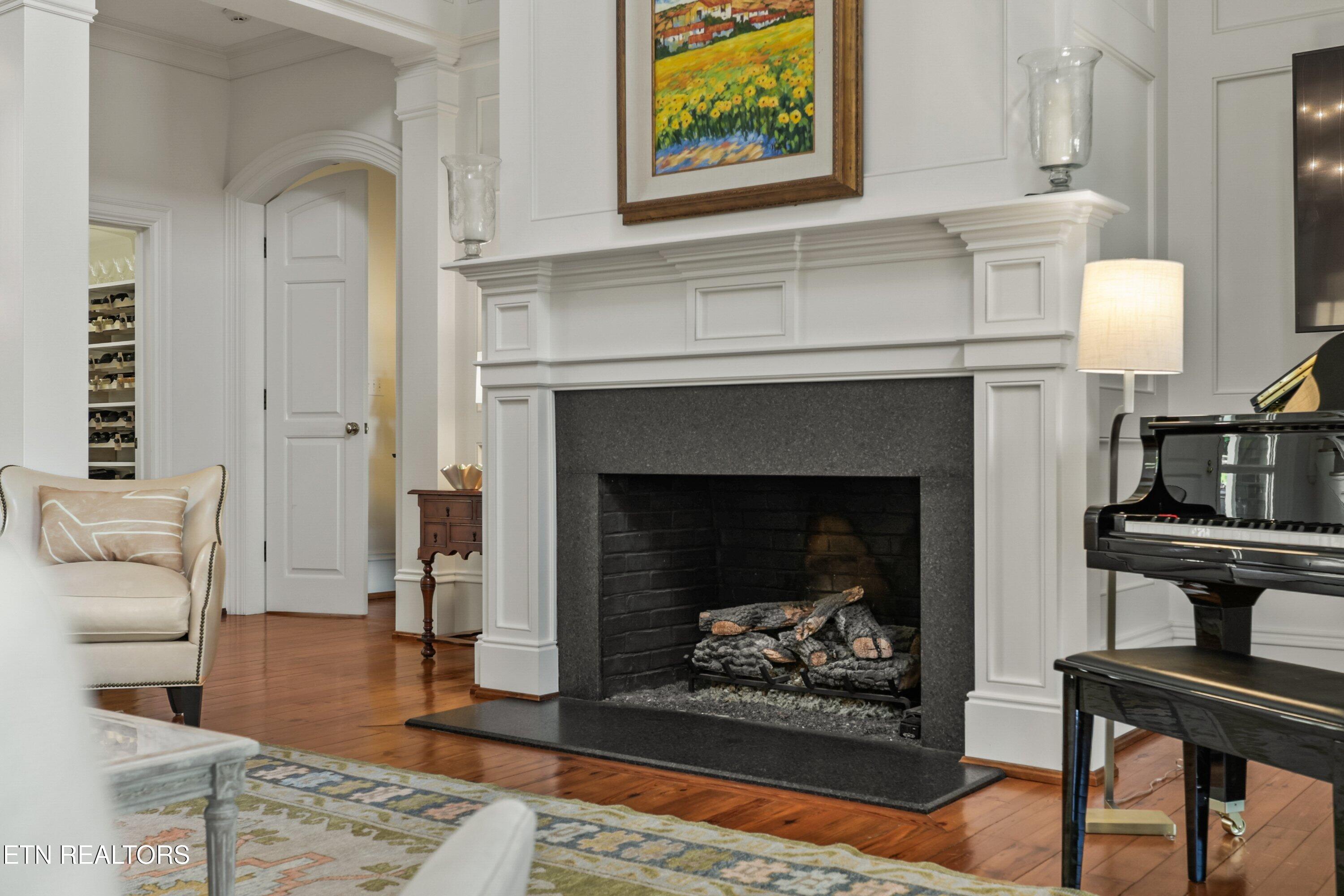 3410 Lake View Drive