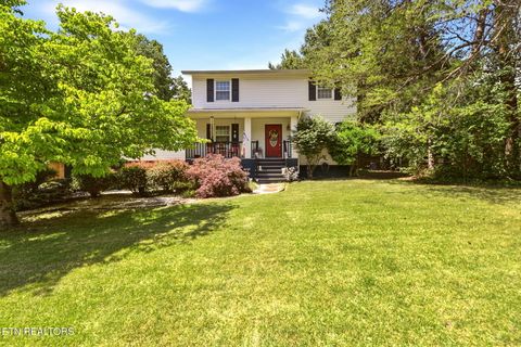 Photo of 10117 Oak Creek Lane Lane, Knoxville, TN 37932 (MLS # 1342138)
