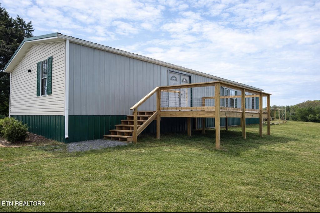 Photo of 273 Thompson Rd, Madisonville, TN 37354 (MLS # 1337207)