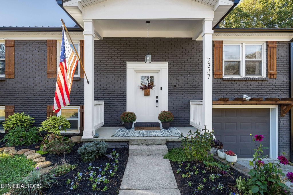 Photo of 2337 Airbase Rd, Louisville, TN 37777 (MLS # 1319034)