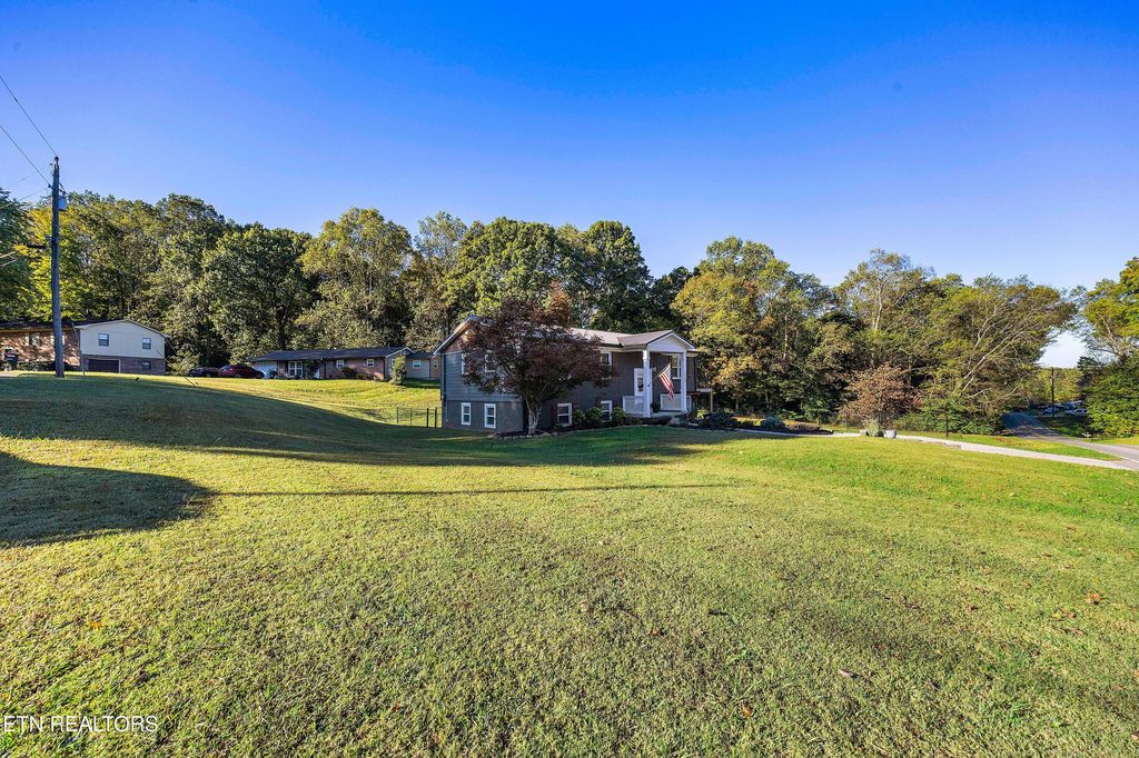 Photo of 2337 Airbase Rd, Louisville, TN 37777 (MLS # 1319034)
