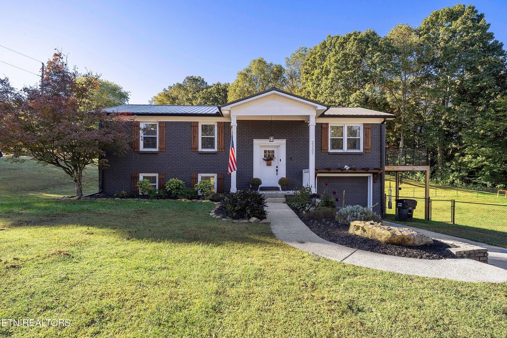 Photo of 2337 Airbase Rd, Louisville, TN 37777 (MLS # 1319034)