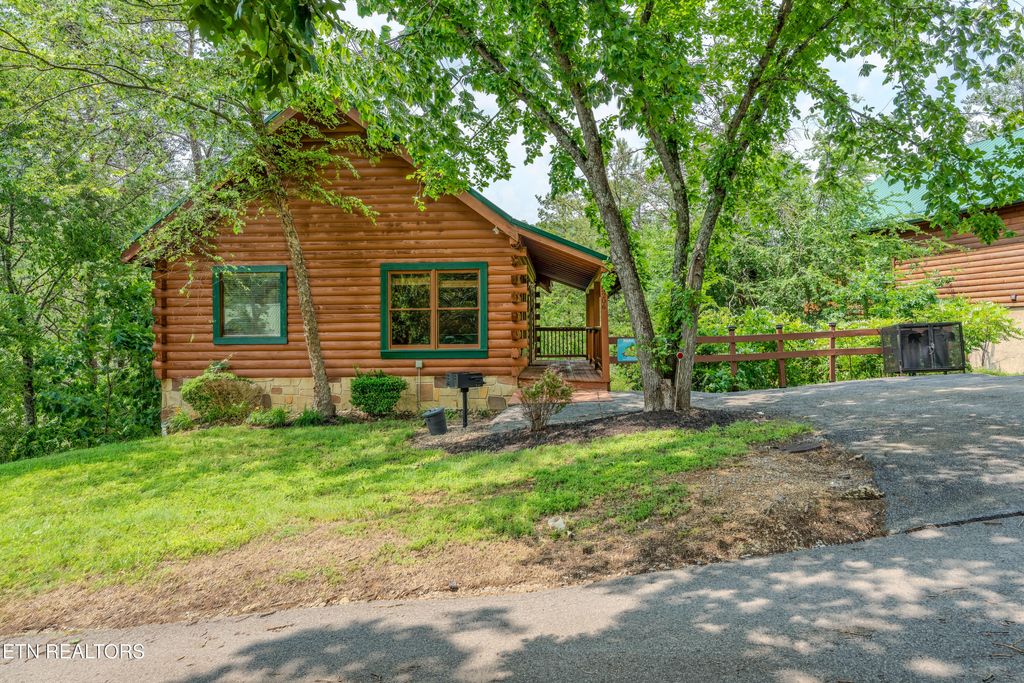 Photo of 3206 Steeple Way, Pigeon Forge, TN 37863 (MLS # 1303290)