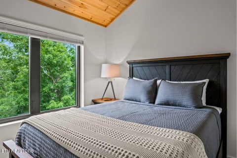 Tiny photo for 422 Compass Point Way, Sevierville, TN 37876 (MLS # 1360368)