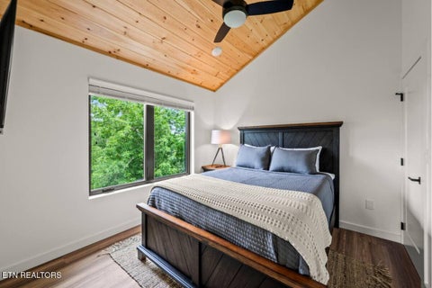 Tiny photo for 422 Compass Point Way, Sevierville, TN 37876 (MLS # 1360368)