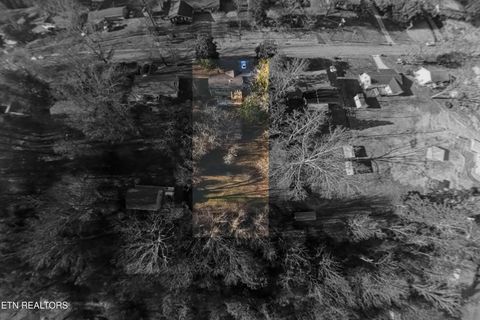 Tiny photo for 725 Robertsville Rd, Oak Ridge, TN 37830 (MLS # 1328026)