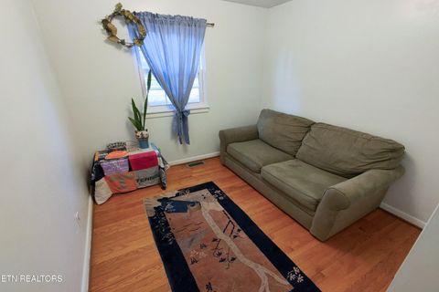 Tiny photo for 725 Robertsville Rd, Oak Ridge, TN 37830 (MLS # 1328026)