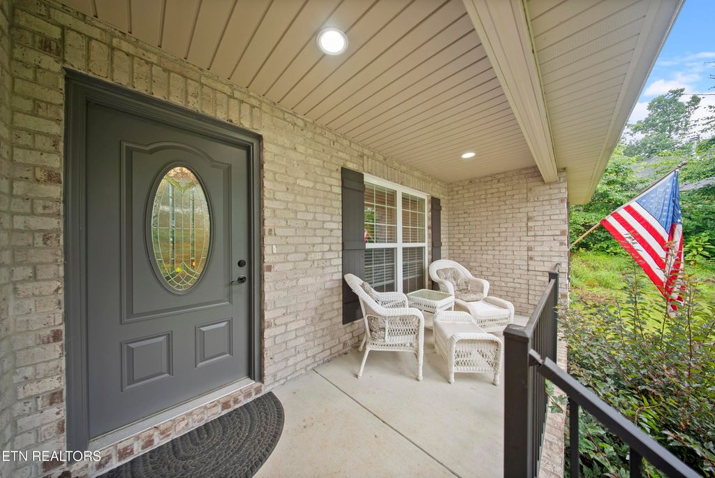 Photo of 3112 Sagegrass Drive, Louisville, TN 37777 (MLS # 1304898)