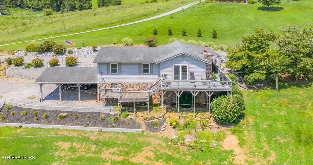 Photo of 3091 Dutch Valley Rd, Washburn, TN 37888 (MLS # 1352449)