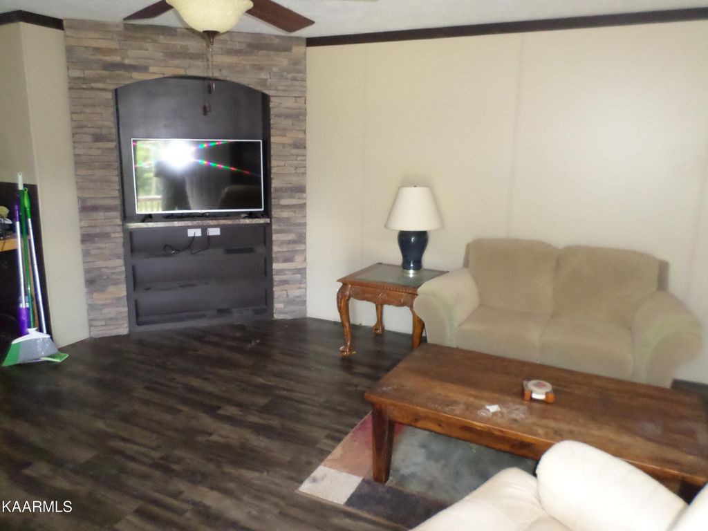 Photo of 2714 Langston Rd, Strawberry Plains, TN 37871 (MLS # 1230775)