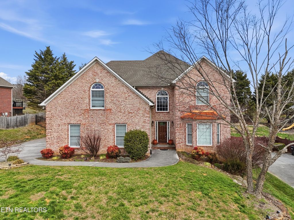 Photo of 1712 Burnside Drive, Maryville, TN 37801 (MLS # 1332514)