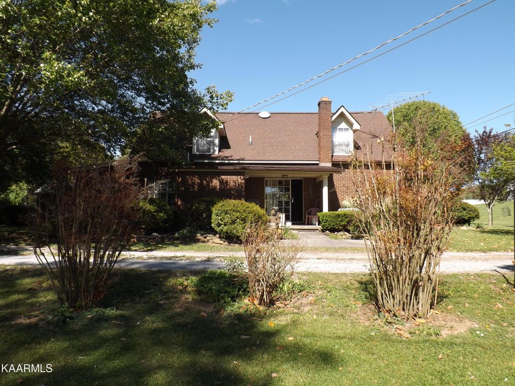 Photo of 1706 Seals Rd, New Tazewell, TN 37825 (MLS # 1226134)