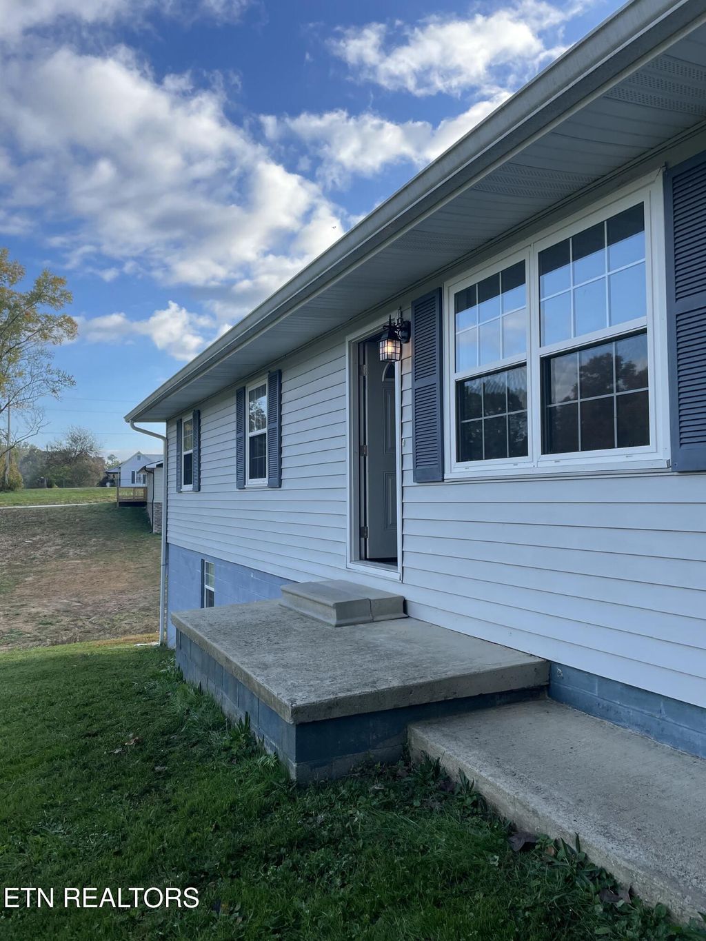 Photo of 306 N Ridge Ave, Rockwood, TN 37854 (MLS # 1323405)