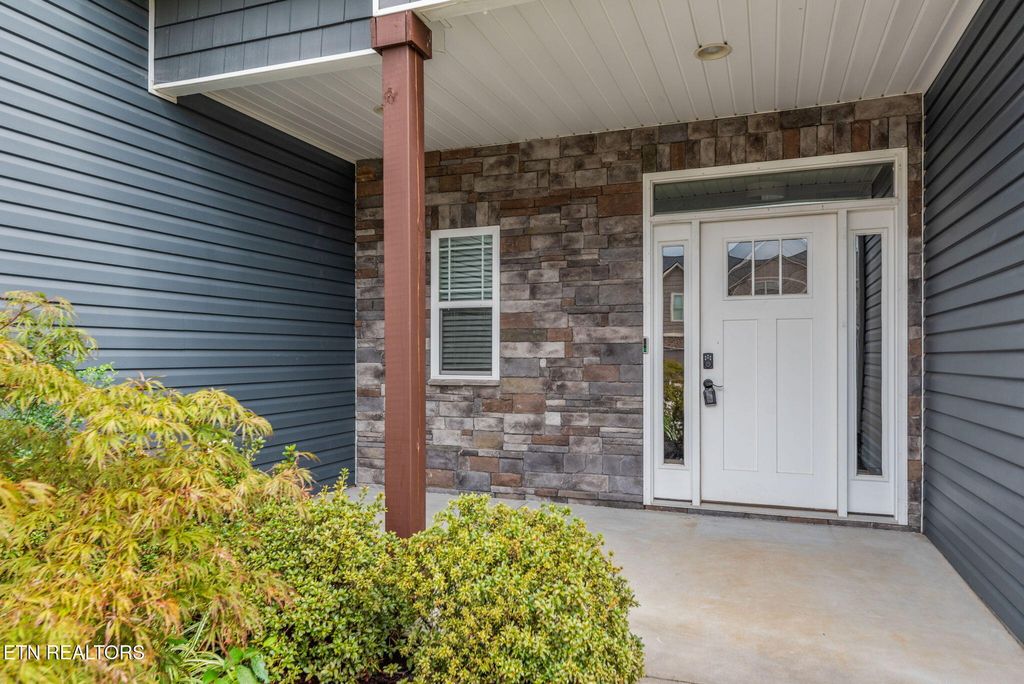 Photo of 2610 Brooke Willow Blvd, Knoxville, TN 37932 (MLS # 1314085)