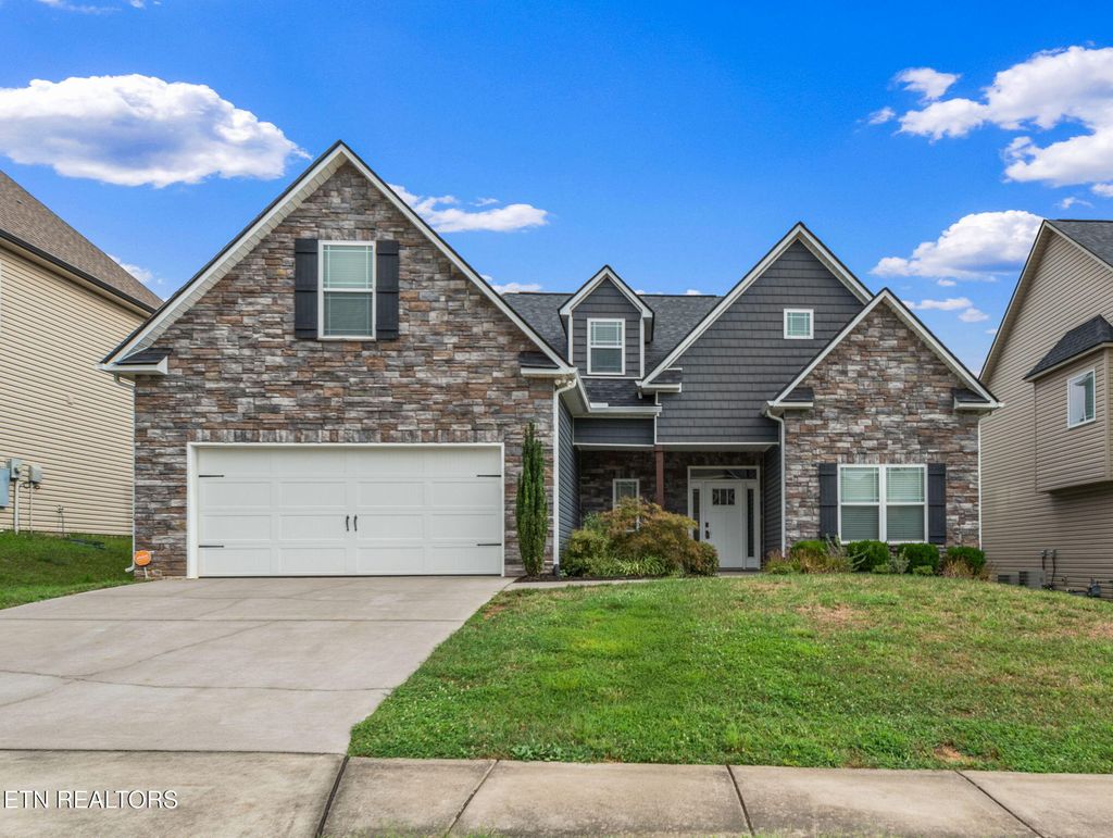 Photo of 2610 Brooke Willow Blvd, Knoxville, TN 37932 (MLS # 1314085)