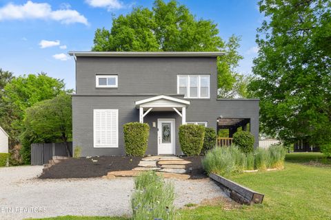 Photo of 1146 E Lincoln Rd, Maryville, TN 37804 (MLS # 1337576)