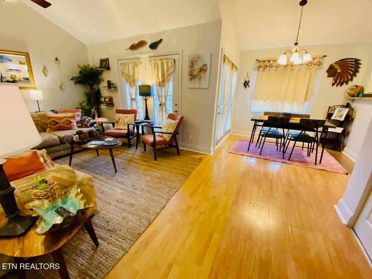 520 Proffitt Rd 1