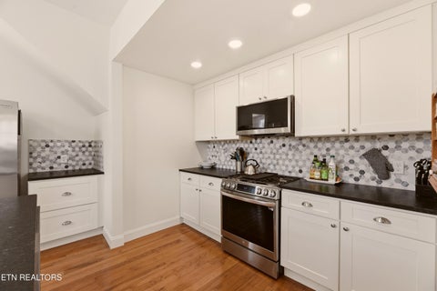 Tiny photo for 1437 Grainger Ave, Knoxville, TN 37917 (MLS # 1359362)
