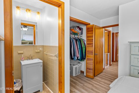 Tiny photo for 323 W Ridgecrest Drive, Kingston, TN 37763 (MLS # 1320981)