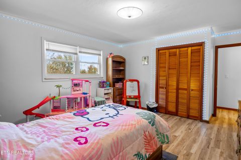 Tiny photo for 323 W Ridgecrest Drive, Kingston, TN 37763 (MLS # 1320981)