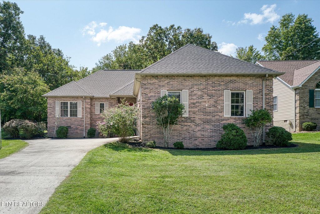 Photo of 145 Forest Hill Drive, Crossville, TN 38558 (MLS # 1315271)