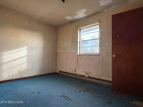 Tiny photo for 300 Lakeview Circle, Bean Station, TN 37708 (MLS # 1329735)