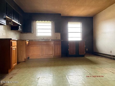 Tiny photo for 300 Lakeview Circle, Bean Station, TN 37708 (MLS # 1329735)