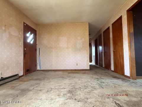 Tiny photo for 300 Lakeview Circle, Bean Station, TN 37708 (MLS # 1329735)